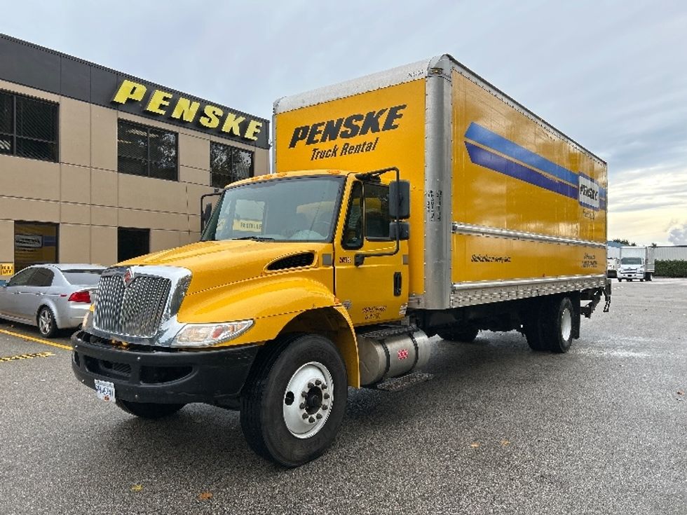 Medium Duty Box Truck-Light and Medium Duty Trucks-International-2019-4300-Delta-BC-191,218\n\t\tkm-$ 64,750 - Image 3