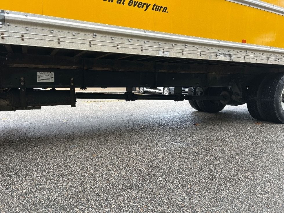 Medium Duty Box Truck-Light and Medium Duty Trucks-International-2019-4300-Delta-BC-191,218\n\t\tkm-$ 64,750 - Image 5