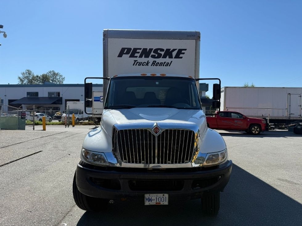 2019 International MA025 DuraStar 4300 photo 2