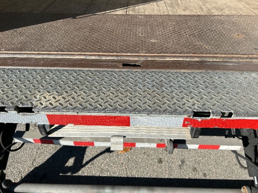 Medium Duty Box Truck-Light and Medium Duty Trucks-International-2019-4300-Delta-BC-260,200\n\t\tkm-$ 58,500 - Image 10