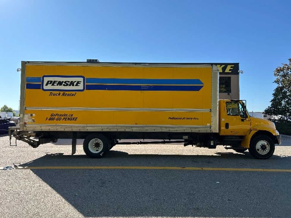 Medium Duty Box Truck-Light and Medium Duty Trucks-International-2019-4300-Delta-BC-260,200\n\t\tkm-$ 58,500 - Image 15