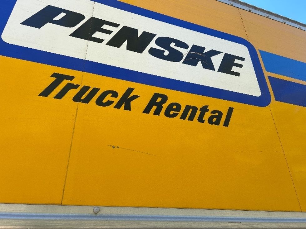 Medium Duty Box Truck-Light and Medium Duty Trucks-International-2019-4300-Delta-BC-260,200\n\t\tkm-$ 58,500 - Image 26