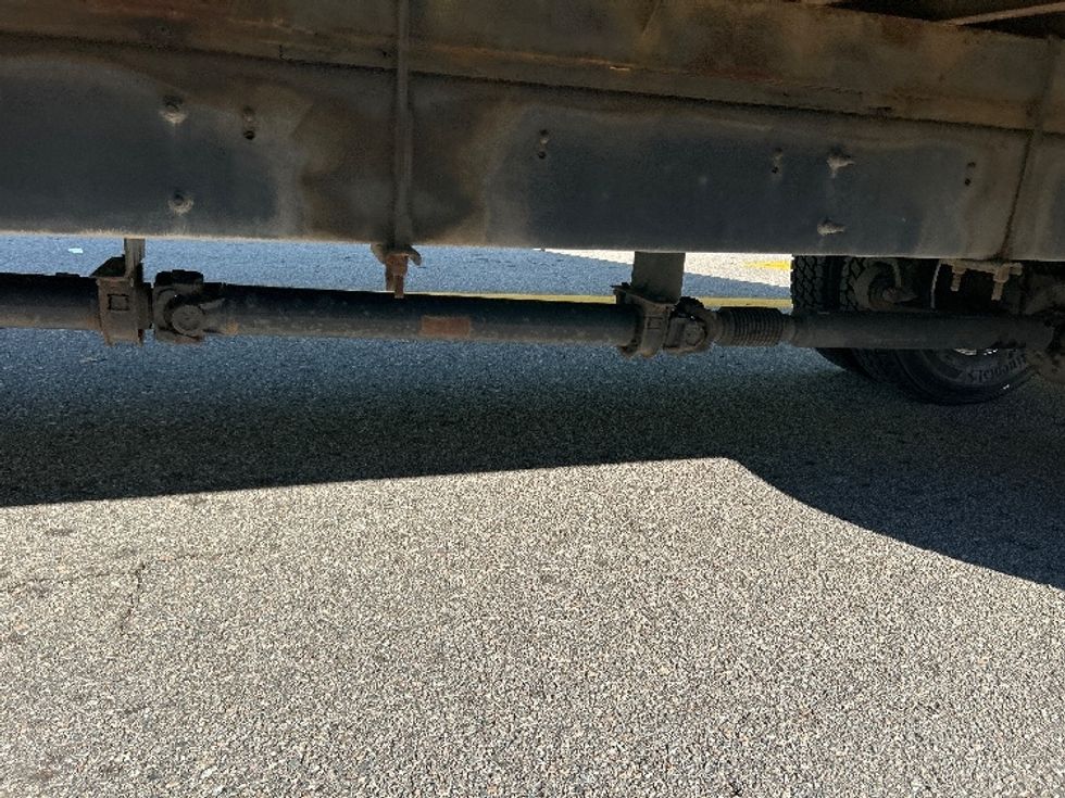 Medium Duty Box Truck-Light and Medium Duty Trucks-International-2019-4300-Delta-BC-260,200\n\t\tkm-$ 58,500 - Image 5