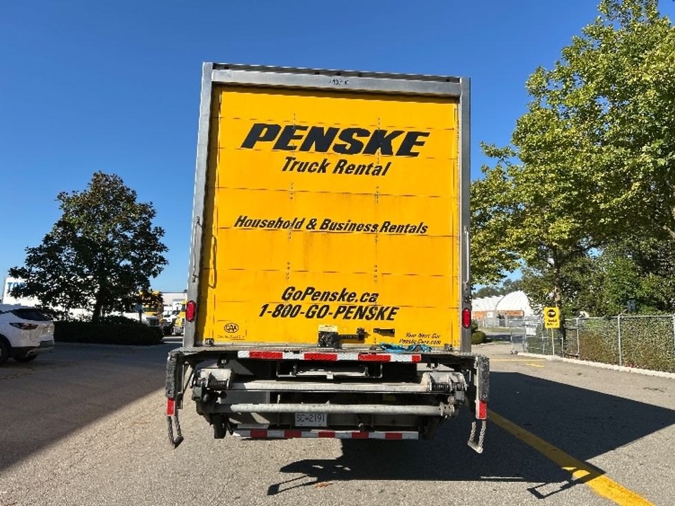 Medium Duty Box Truck-Light and Medium Duty Trucks-International-2019-4300-Delta-BC-260,200\n\t\tkm-$ 58,500 - Image 7