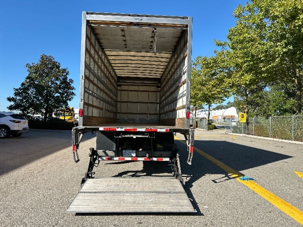 Medium Duty Box Truck-Light and Medium Duty Trucks-International-2019-4300-Delta-BC-260,200\n\t\tkm-$ 58,500 - Image 9