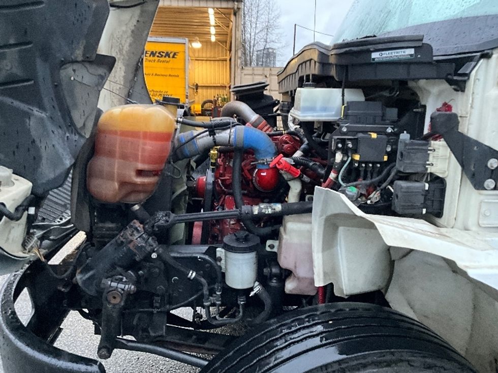 Medium Duty Box Truck-Light and Medium Duty Trucks-International-2019-4300-Delta-BC-280,305\n\t\tkm-$ 59,500 - Image 24