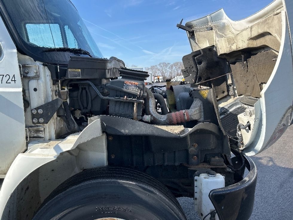 Medium Duty Box Truck-Light and Medium Duty Trucks-International-2019-4300-East Chicago-IN-219,220\n\t\tmiles-$ 44,250 - Image 23