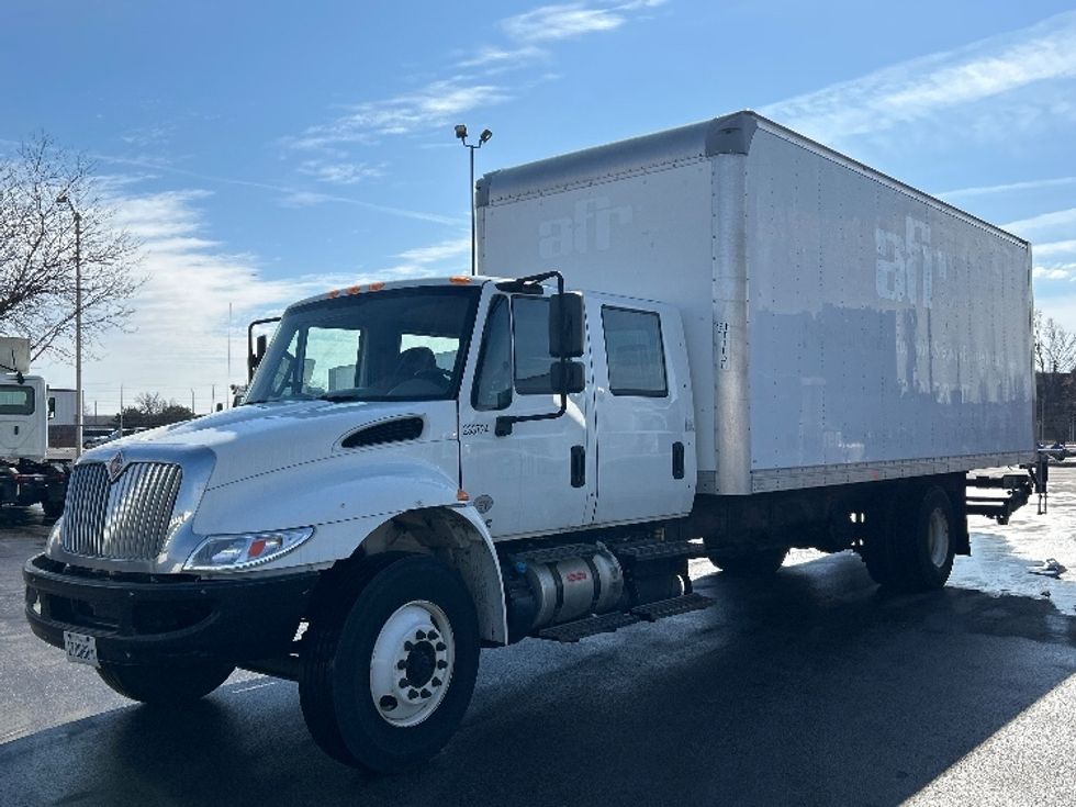 Medium Duty Box Truck-Light and Medium Duty Trucks-International-2019-4300-East Chicago-IN-219,220\n\t\tmiles-$ 44,250 - Image 3