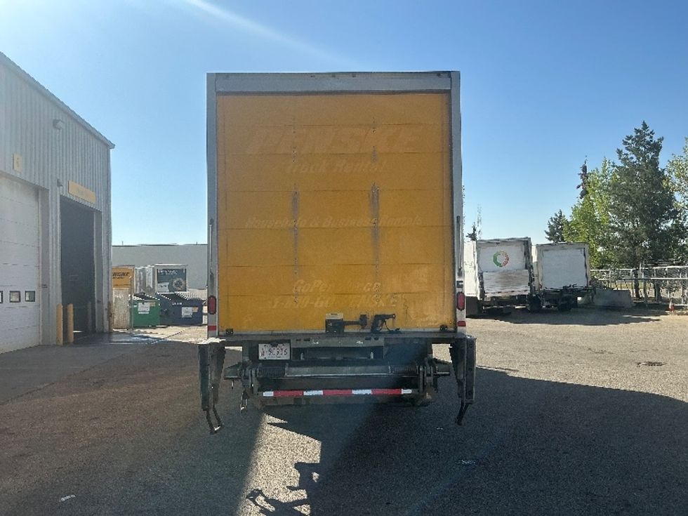 Medium Duty Box Truck-Light and Medium Duty Trucks-International-2019-4300-Edmonton-AB-233,173\n\t\tkm-$ 63,000 - Image 7