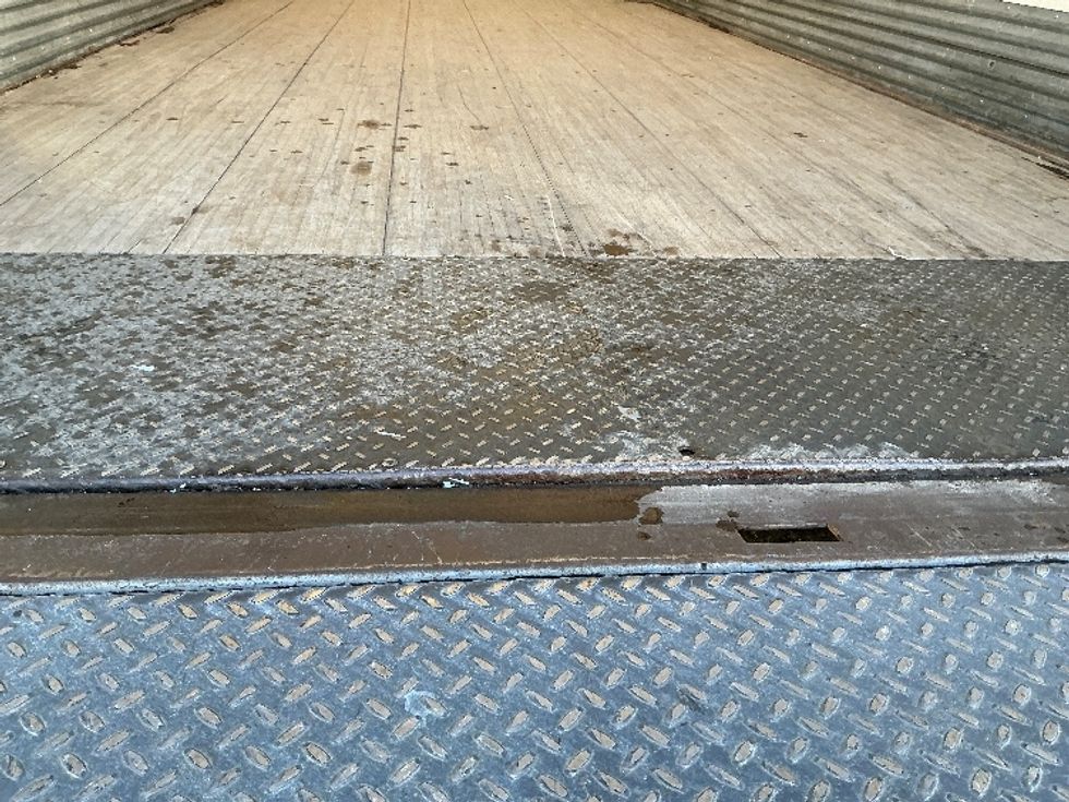 Medium Duty Box Truck-Light and Medium Duty Trucks-International-2019-4300-Edmonton-AB-245,392\n\t\tkm-$ 63,500 - Image 10