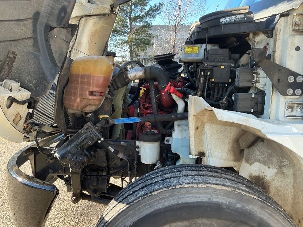 Medium Duty Box Truck-Light and Medium Duty Trucks-International-2019-4300-Edmonton-AB-245,392\n\t\tkm-$ 63,500 - Image 23