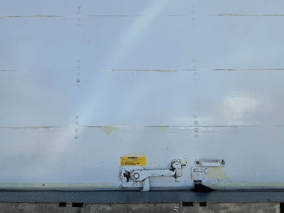 Medium Duty Box Truck-Light and Medium Duty Trucks-International-2019-4300-Edmonton-AB-245,392\n\t\tkm-$ 63,500 - Image 24