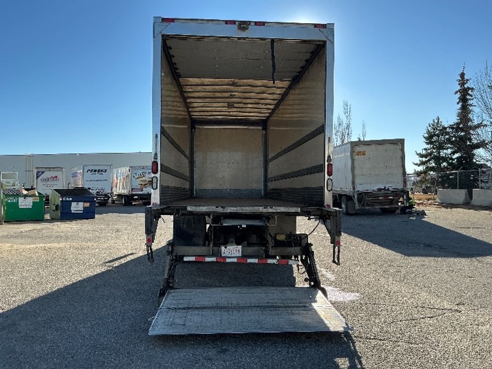Medium Duty Box Truck-Light and Medium Duty Trucks-International-2019-4300-Edmonton-AB-245,392\n\t\tkm-$ 63,500 - Image 9