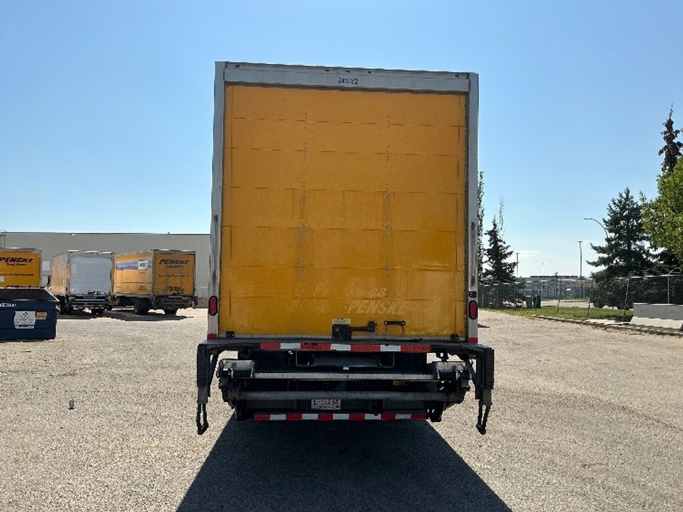Medium Duty Box Truck-Light and Medium Duty Trucks-International-2019-4300-Edmonton-AB-256,356\n\t\tkm-$ 58,750 - Image 7