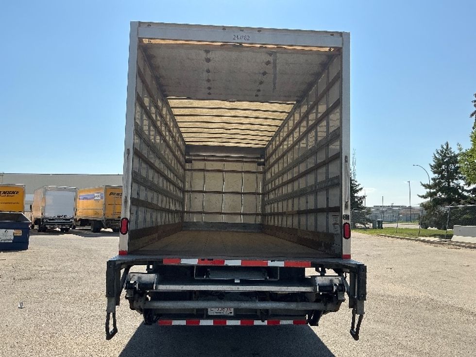 Medium Duty Box Truck-Light and Medium Duty Trucks-International-2019-4300-Edmonton-AB-256,356\n\t\tkm-$ 58,750 - Image 8