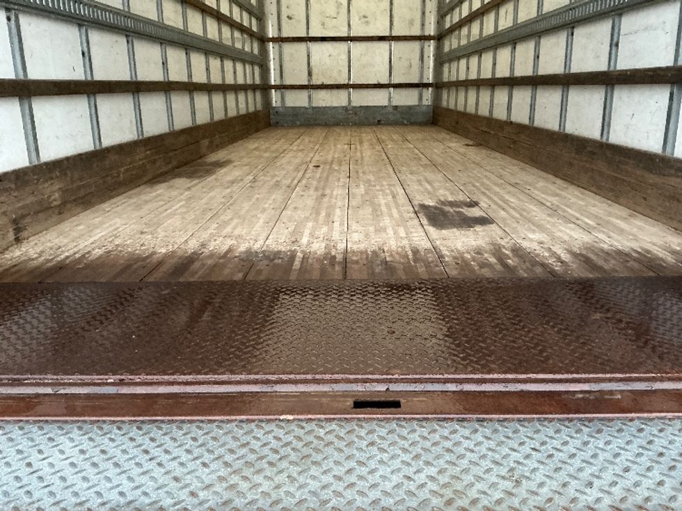 Medium Duty Box Truck-Light and Medium Duty Trucks-International-2019-4300-Edmonton-AB-263,564\n\t\tkm-$ 56,250 - Image 10