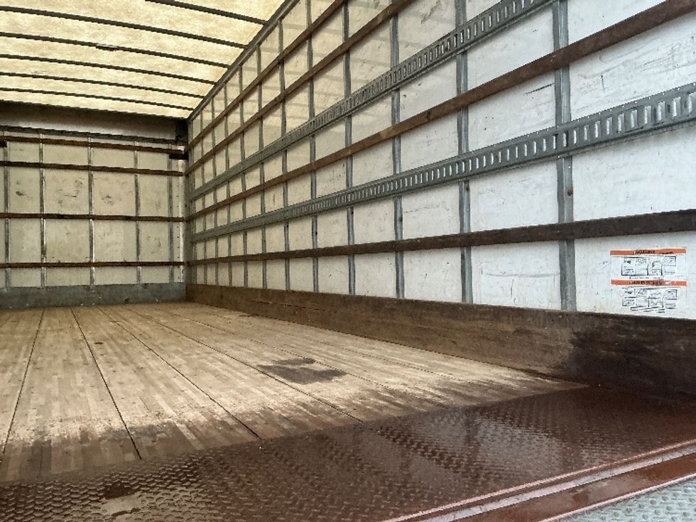 Medium Duty Box Truck-Light and Medium Duty Trucks-International-2019-4300-Edmonton-AB-263,564\n\t\tkm-$ 56,250 - Image 12