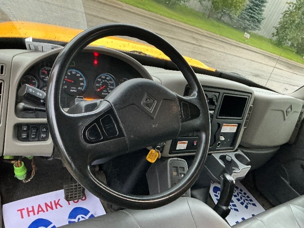Medium Duty Box Truck-Light and Medium Duty Trucks-International-2019-4300-Edmonton-AB-263,564\n\t\tkm-$ 56,250 - Image 17