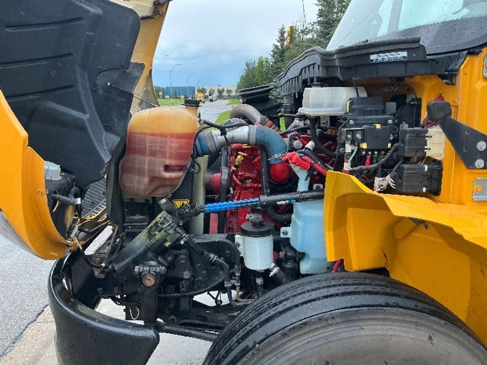 Medium Duty Box Truck-Light and Medium Duty Trucks-International-2019-4300-Edmonton-AB-263,564\n\t\tkm-$ 56,250 - Image 24