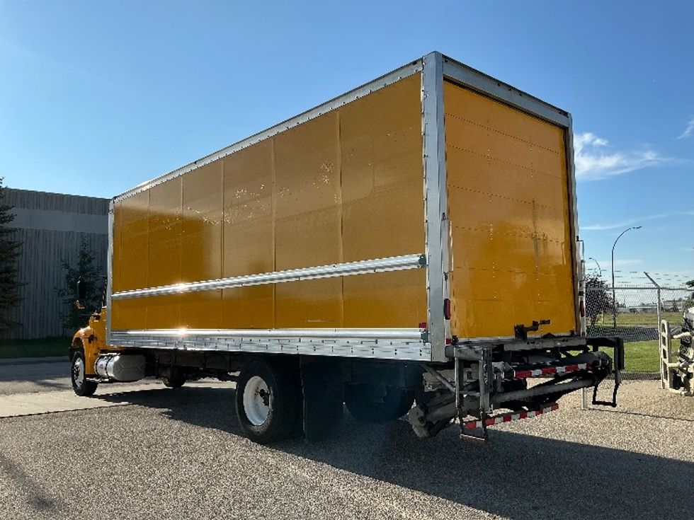 Medium Duty Box Truck-Light and Medium Duty Trucks-International-2019-4300-Edmonton-AB-276,951\n\t\tkm-$ 53,500 - Image 6