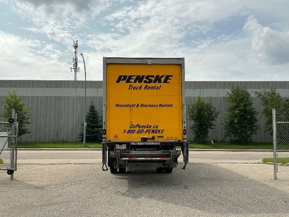 Medium Duty Box Truck-Light and Medium Duty Trucks-International-2019-4300-Edmonton-AB-332,510\n\t\tkm-$ 48,500 - Image 7