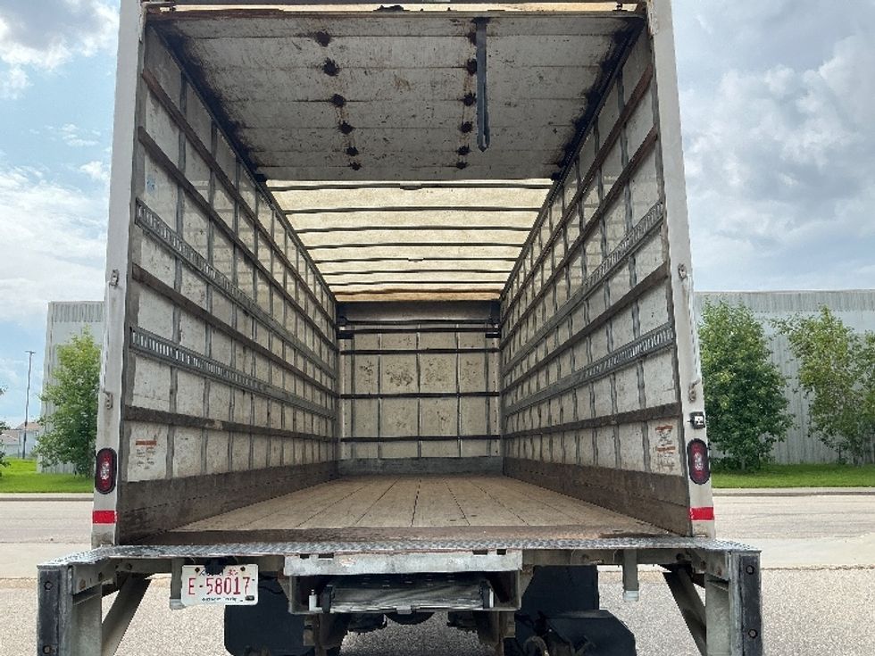 Medium Duty Box Truck-Light and Medium Duty Trucks-International-2019-4300-Edmonton-AB-332,510\n\t\tkm-$ 48,500 - Image 8