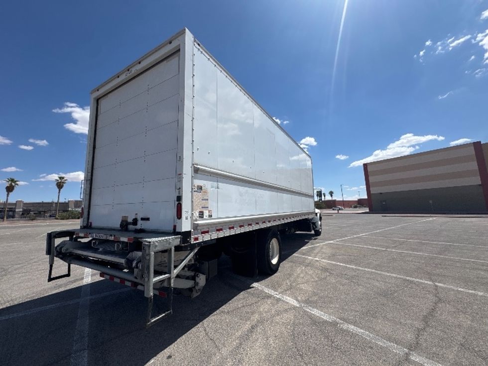 Medium Duty Box Truck-Light and Medium Duty Trucks-International-2019-4300-El Paso-TX-198,996\n\t\tmiles-$ 39,500 - Image 13