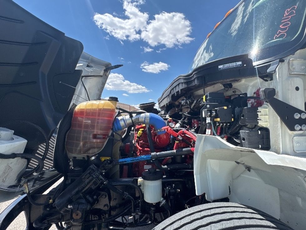 Medium Duty Box Truck-Light and Medium Duty Trucks-International-2019-4300-El Paso-TX-198,996\n\t\tmiles-$ 39,500 - Image 24