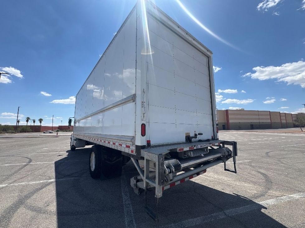 Medium Duty Box Truck-Light and Medium Duty Trucks-International-2019-4300-El Paso-TX-198,996\n\t\tmiles-$ 39,500 - Image 6