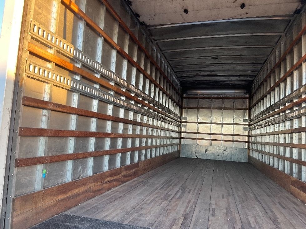 Medium Duty Box Truck-Light and Medium Duty Trucks-International-2019-4300-El Paso-TX-266,303\n\t\tmiles-$ 33,500 - Image 11