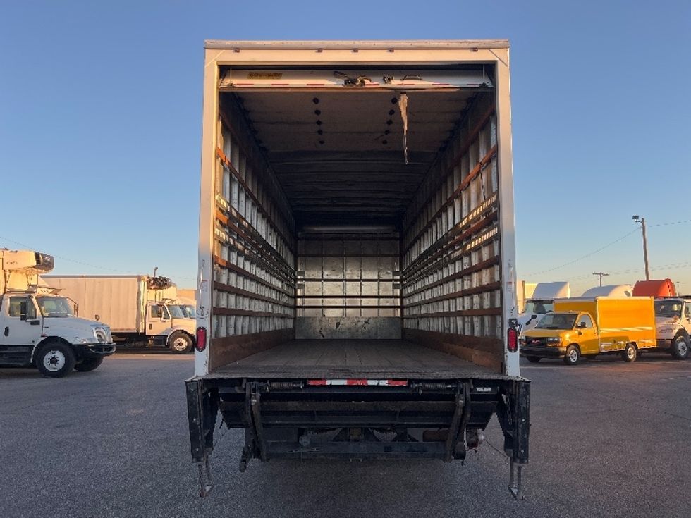 Medium Duty Box Truck-Light and Medium Duty Trucks-International-2019-4300-El Paso-TX-266,303\n\t\tmiles-$ 33,500 - Image 8