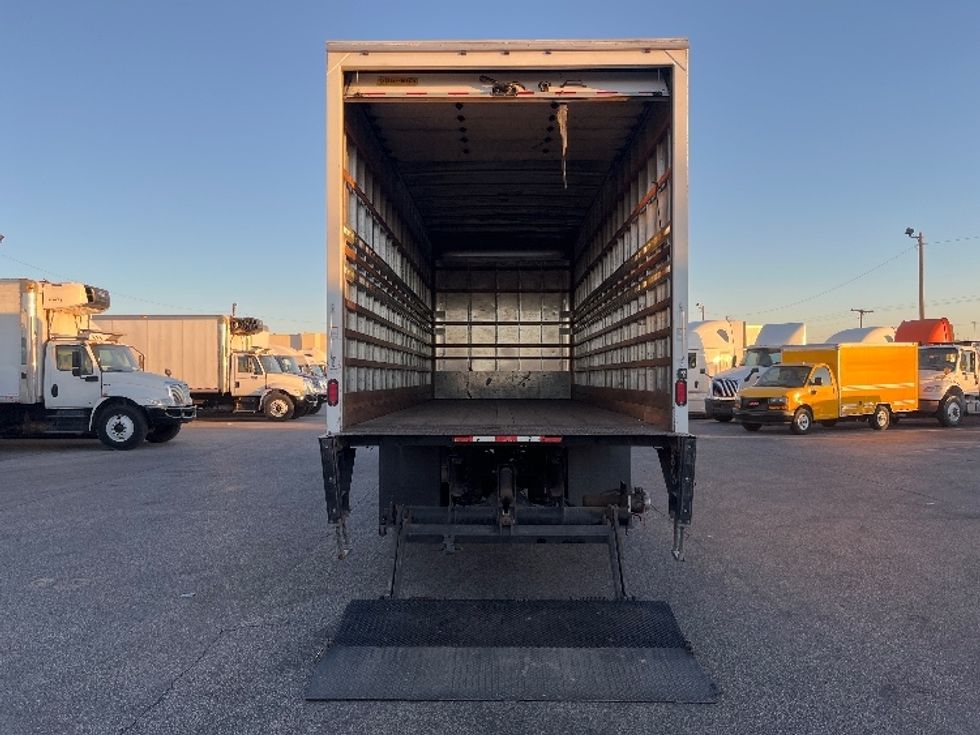 Medium Duty Box Truck-Light and Medium Duty Trucks-International-2019-4300-El Paso-TX-266,303\n\t\tmiles-$ 33,500 - Image 9