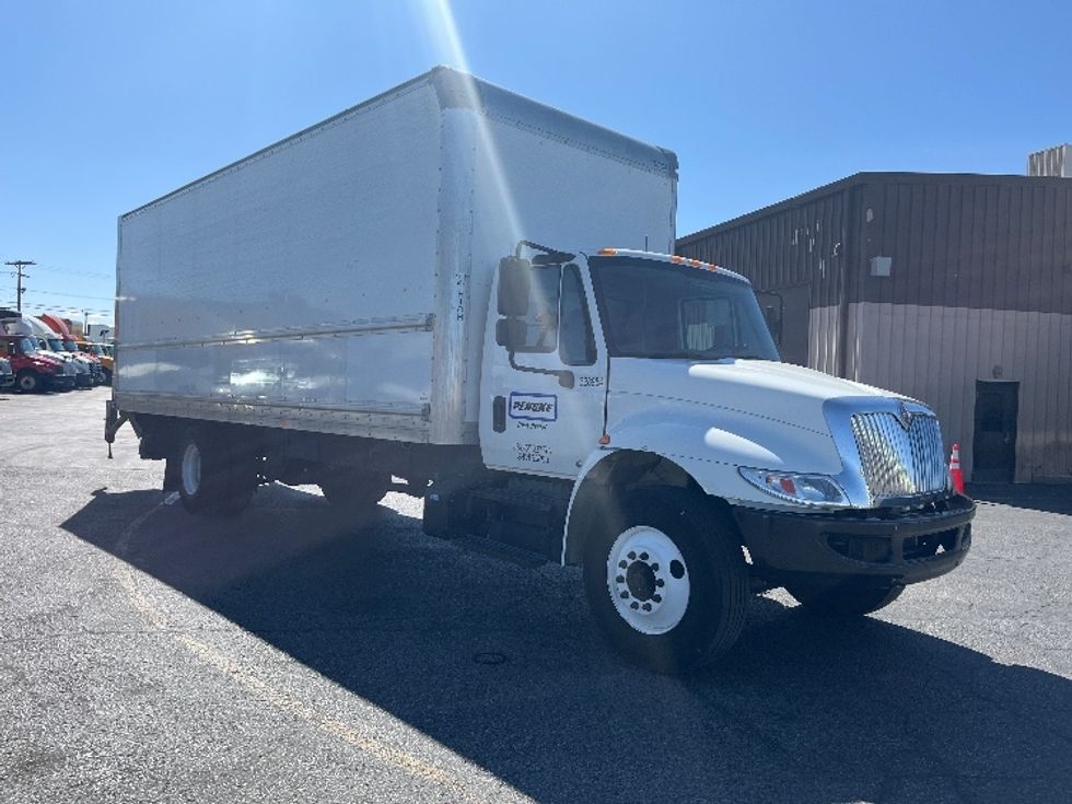 2019 International 4300 Medium Duty Box Truck