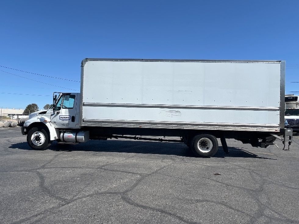2019 International 4300 Medium Duty Box Truck