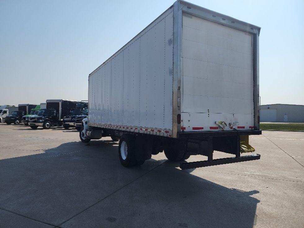 Medium Duty Box Truck-Light and Medium Duty Trucks-International-2019-4300-Elkhart-IN-183,777\n\t\tmiles-$ 40,250 - Image 6