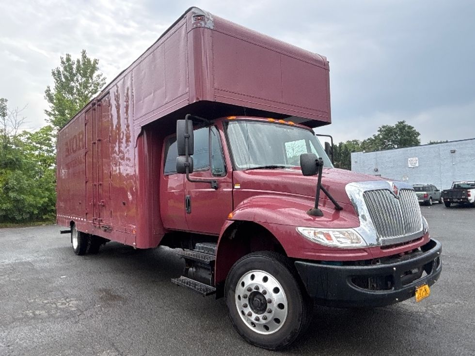 Medium Duty Box Truck-Light and Medium Duty Trucks-International-2019-4300-Elmsford-NY-93,567\n\t\tmiles-$ 56,000 - Image 1