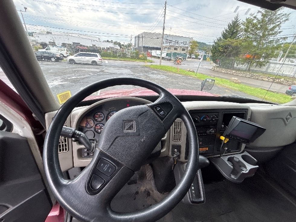 Medium Duty Box Truck-Light and Medium Duty Trucks-International-2019-4300-Elmsford-NY-93,567\n\t\tmiles-$ 56,000 - Image 18