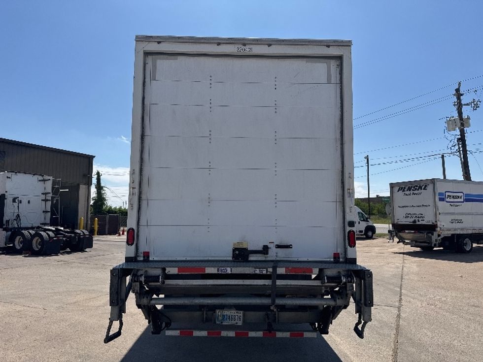 Medium Duty Box Truck-Light and Medium Duty Trucks-International-2019-4300-Essex Junction-VT-186,117\n\t\tmiles-$ 37,250 - Image 7