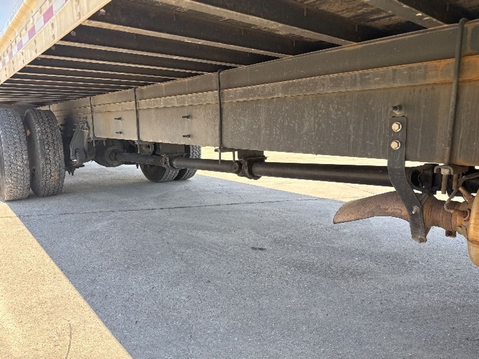 Medium Duty Box Truck-Light and Medium Duty Trucks-International-2019-4300-Essex Junction-VT-186,117\n\t\tmiles-$ 37,250 - Image 14