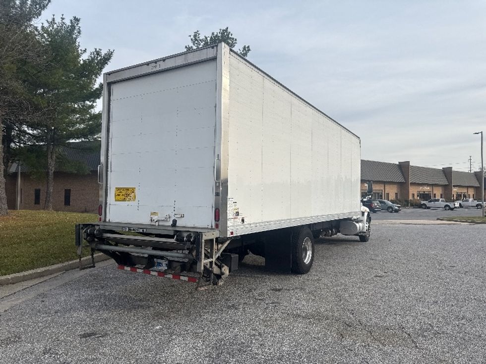 Medium Duty Box Truck-Light and Medium Duty Trucks-International-2019-4300-Essex-MD-276,465\n\t\tmiles-$ 31,250 - Image 13