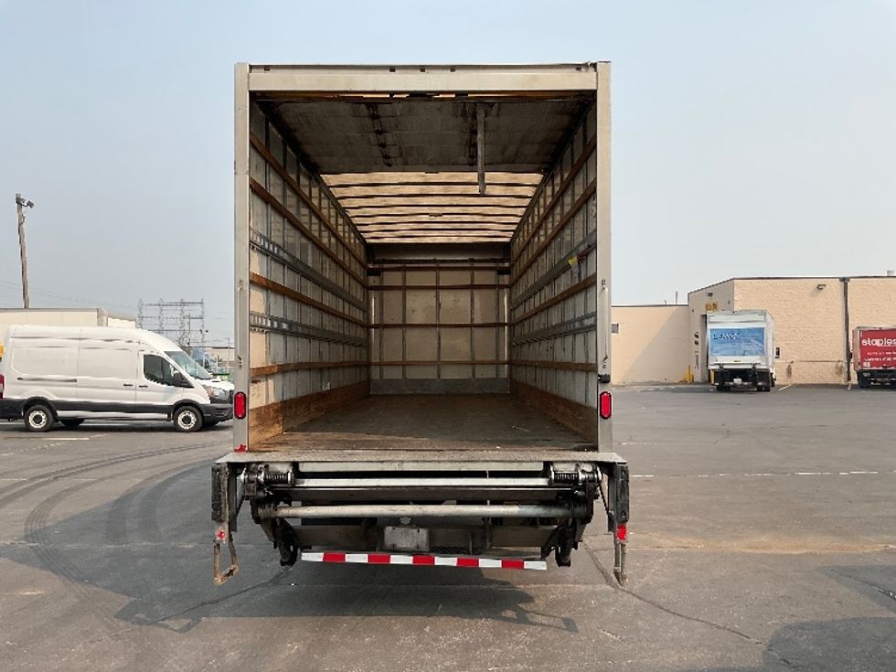 Medium Duty Box Truck-Light and Medium Duty Trucks-International-2019-4300-Etobicoke-ON-250,476\n\t\tkm-$ 53,000 - Image 8