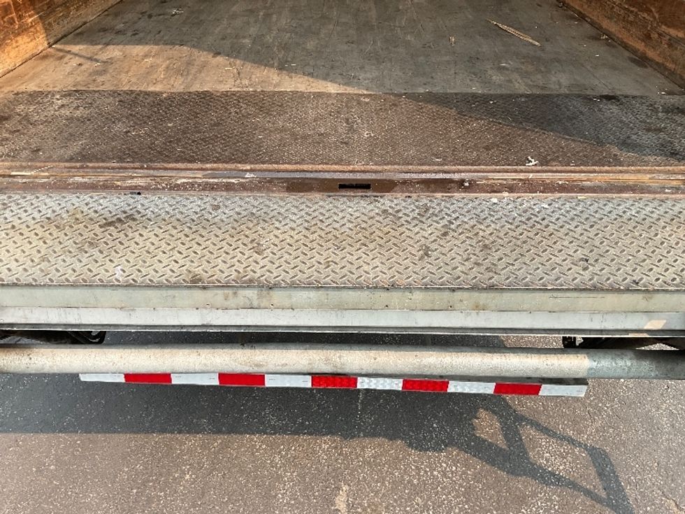 Medium Duty Box Truck-Light and Medium Duty Trucks-International-2019-4300-Etobicoke-ON-250,476\n\t\tkm-$ 53,000 - Image 9