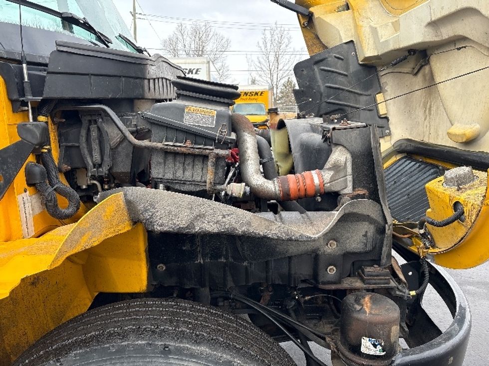 Medium Duty Box Truck-Light and Medium Duty Trucks-International-2019-4300-Etobicoke-ON-291,604\n\t\tkm-$ 54,250 - Image 22