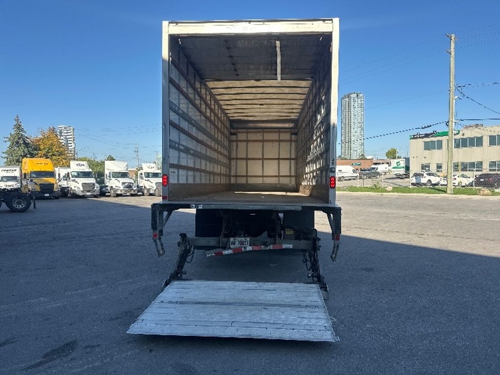Medium Duty Box Truck-Light and Medium Duty Trucks-International-2019-4300-Etobicoke-ON-291,604\n\t\tkm-$ 54,250 - Image 9