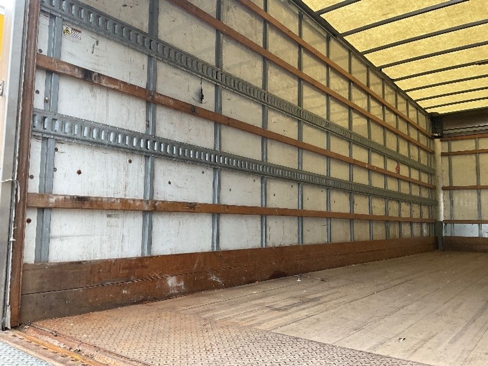 Medium Duty Box Truck-Light and Medium Duty Trucks-International-2019-4300-Fitchburg-MA-183,759\n\t\tmiles-$ 37,750 - Image 11