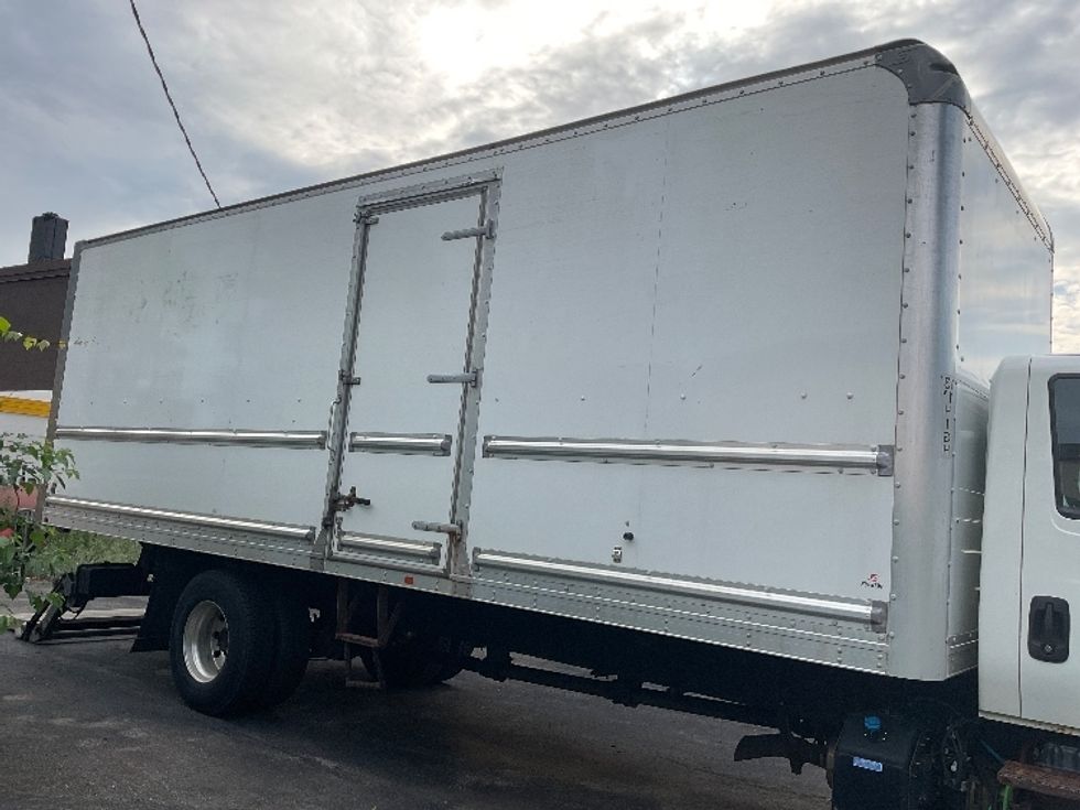 Medium Duty Box Truck-Light and Medium Duty Trucks-International-2019-4300-Fitchburg-MA-183,759\n\t\tmiles-$ 37,750 - Image 15