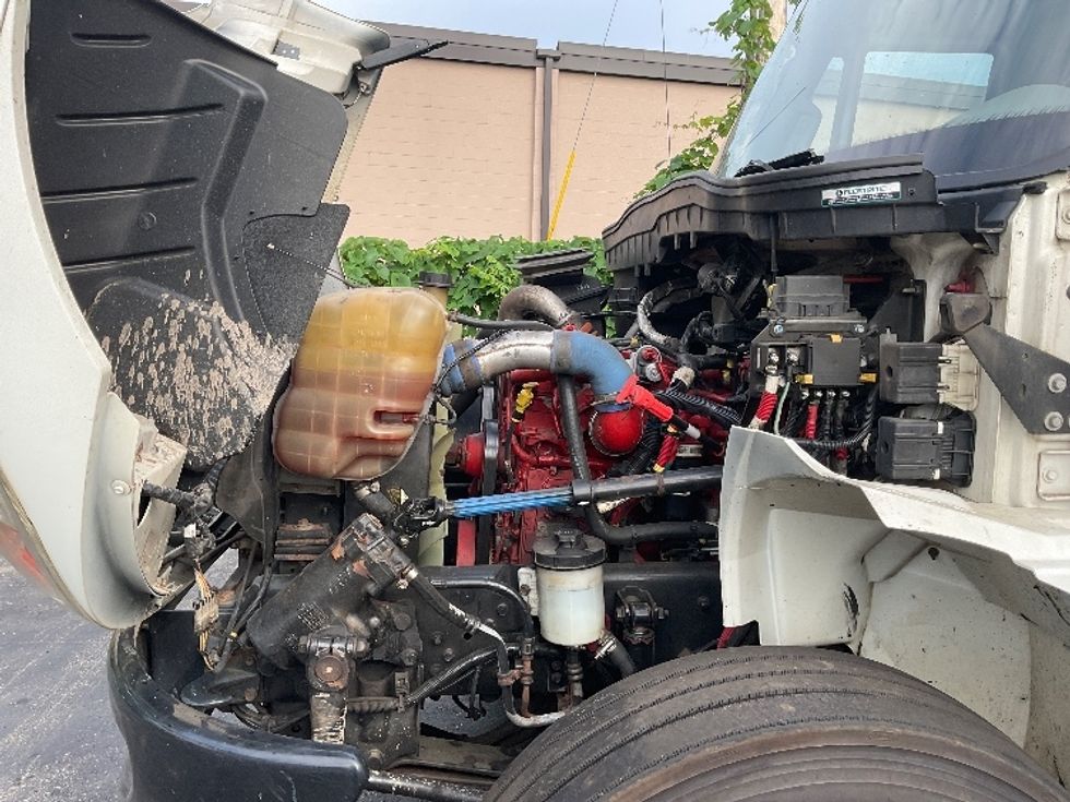 Medium Duty Box Truck-Light and Medium Duty Trucks-International-2019-4300-Fitchburg-MA-183,759\n\t\tmiles-$ 37,750 - Image 24