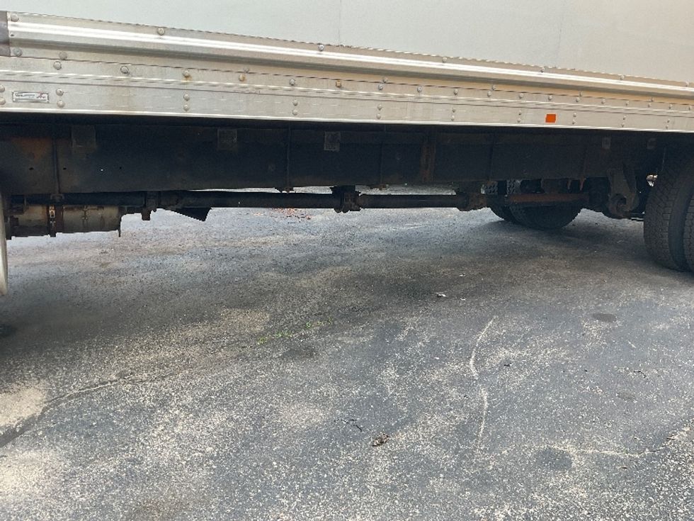Medium Duty Box Truck-Light and Medium Duty Trucks-International-2019-4300-Fitchburg-MA-183,759\n\t\tmiles-$ 37,750 - Image 5