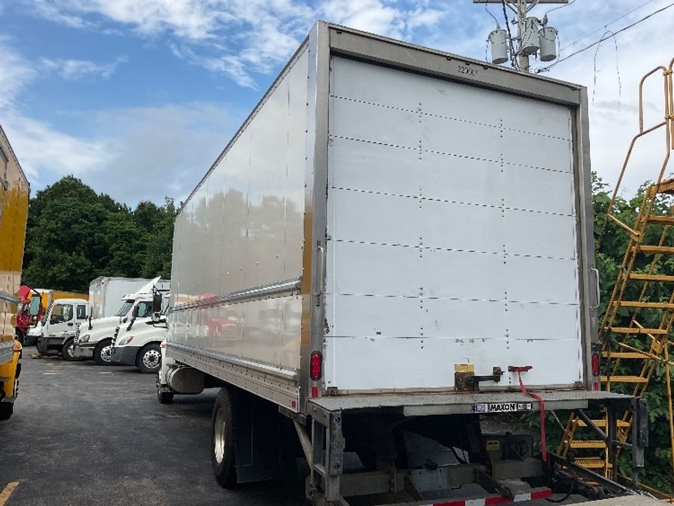 Medium Duty Box Truck-Light and Medium Duty Trucks-International-2019-4300-Fitchburg-MA-183,759\n\t\tmiles-$ 37,750 - Image 6