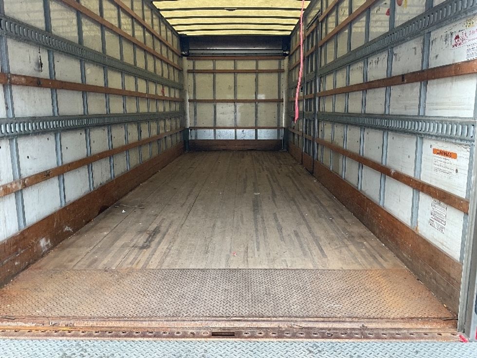 Medium Duty Box Truck-Light and Medium Duty Trucks-International-2019-4300-Fitchburg-MA-183,759\n\t\tmiles-$ 37,750 - Image 8